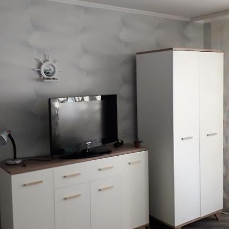Siguldas Street Apartment In Ventspils Ngoại thất bức ảnh