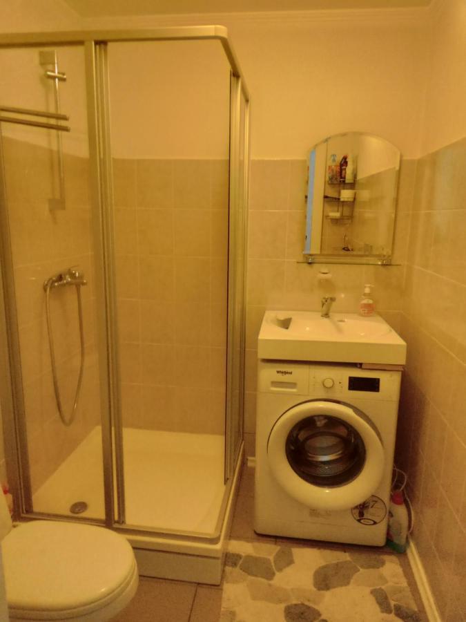 Siguldas Street Apartment In Ventspils Ngoại thất bức ảnh